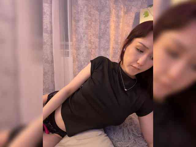 ShyAlya webcam