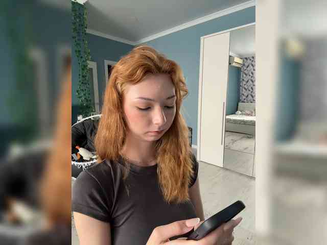 ShyAlya webcam