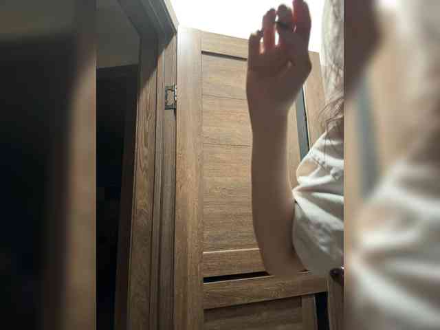 ShyAlya webcam