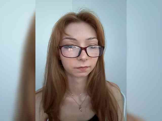 ShyAlya webcam