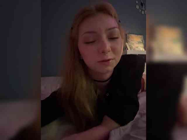 ShyAlya webcam