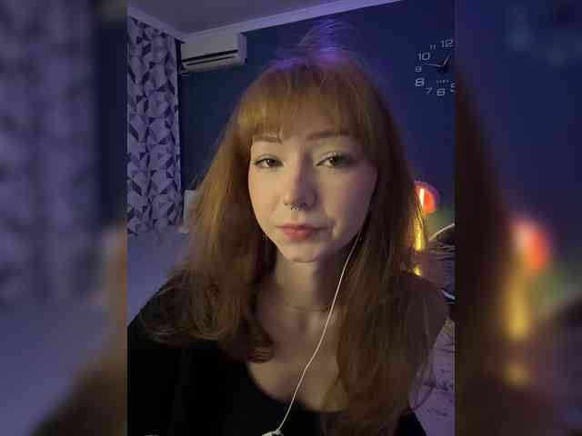 ShyAlya webcam