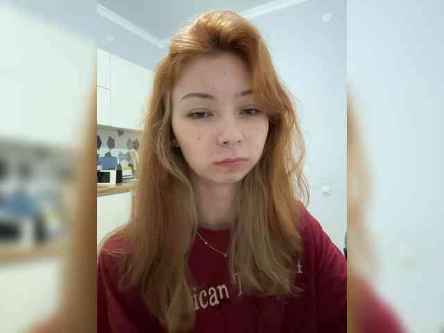 ShyAlya webcam