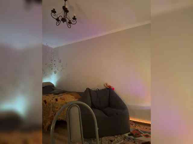 ShyAlya webcam