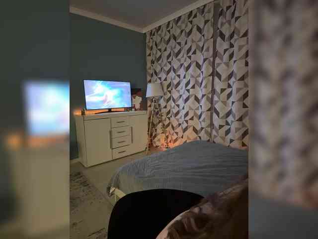 ShyAlya webcam