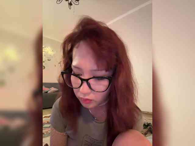 ShyAlya webcam