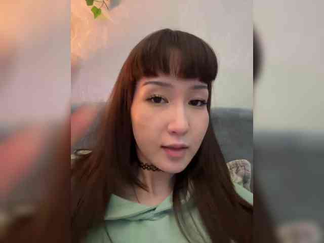 ShyAlya webcam