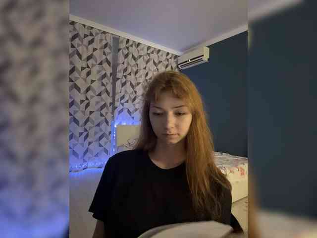 ShyAlya webcam