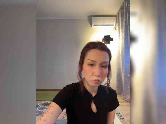 ShyAlya webcam