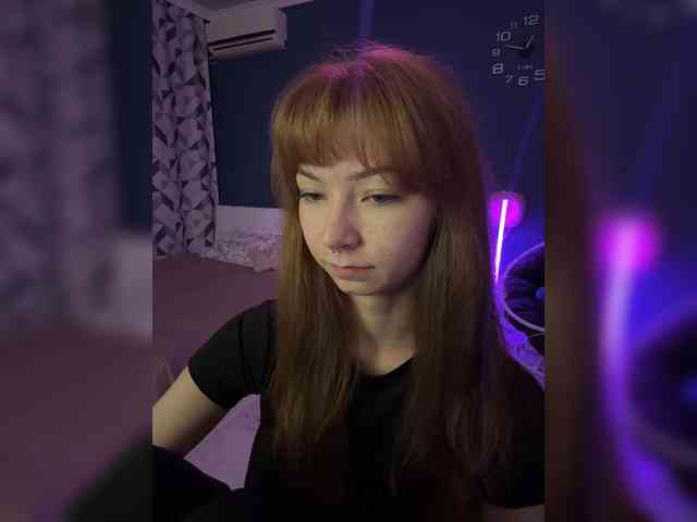ShyAlya webcam