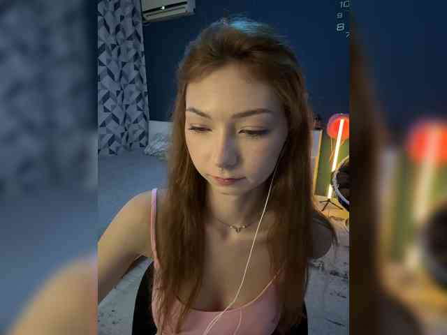 ShyAlya webcam