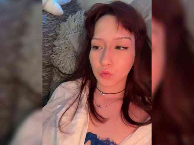 ShyAlya webcam