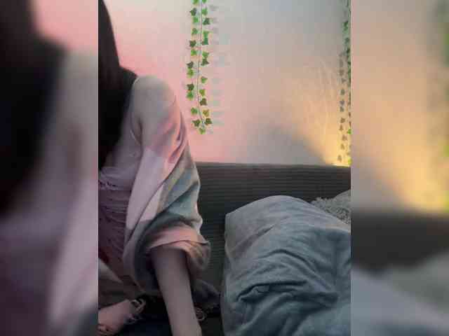 ShyAlya webcam