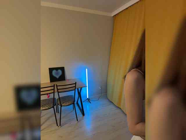 ShyAlya webcam