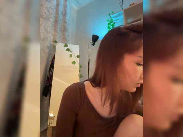 ShyAlya webcam