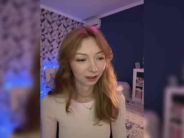 ShyAlya webcam