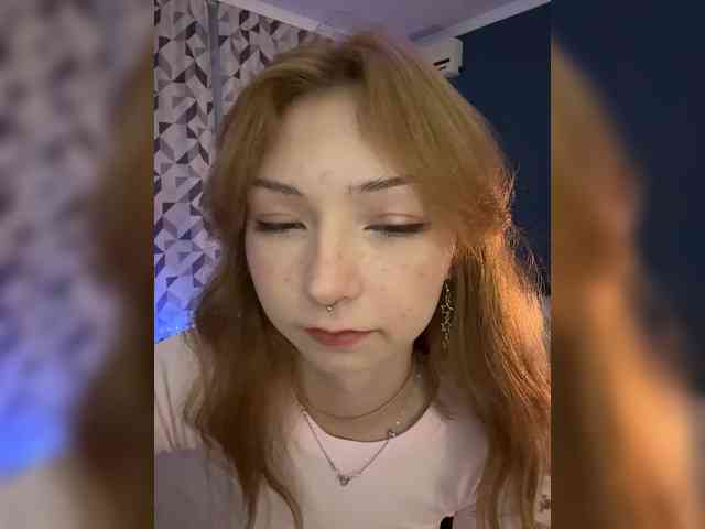 ShyAlya webcam