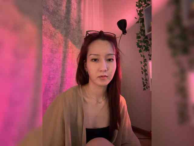 ShyAlya webcam