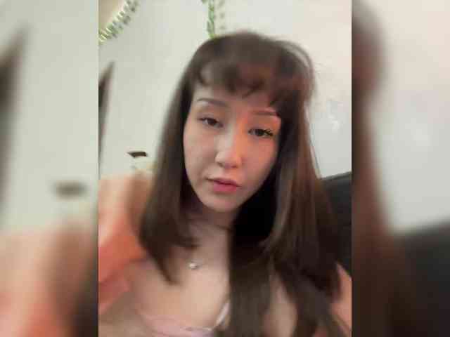 ShyAlya webcam
