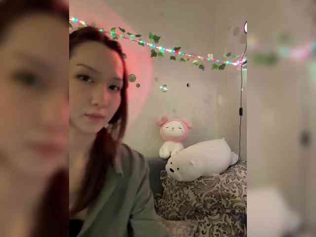 ShyAlya webcam