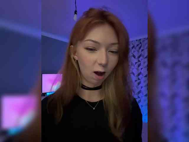 ShyAlya webcam