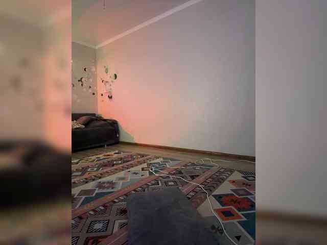 ShyAlya webcam