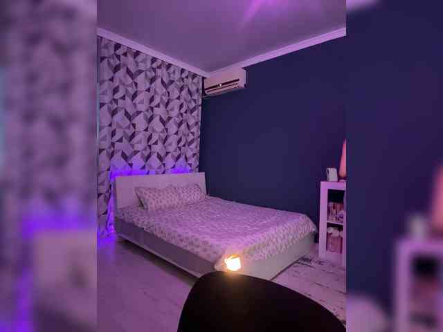 ShyAlya webcam