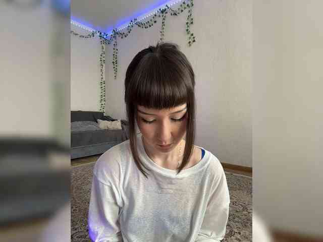 ShyAlya webcam