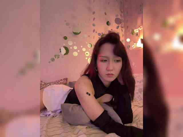 ShyAlya webcam