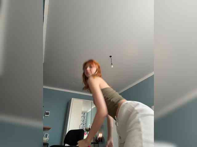 ShyAlya webcam
