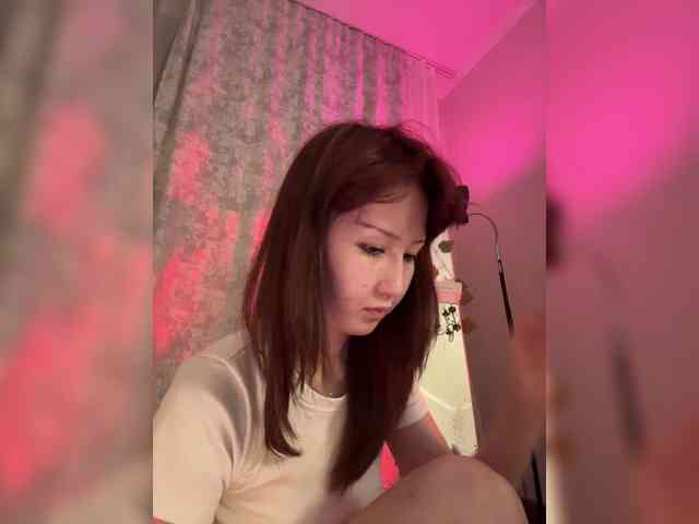 ShyAlya webcam