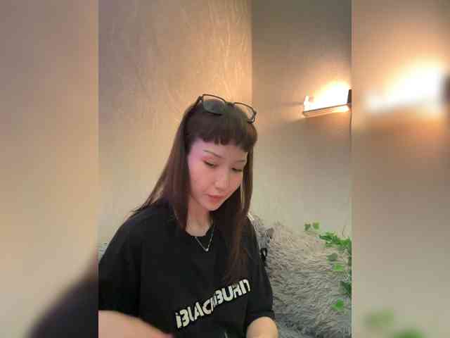 ShyAlya webcam