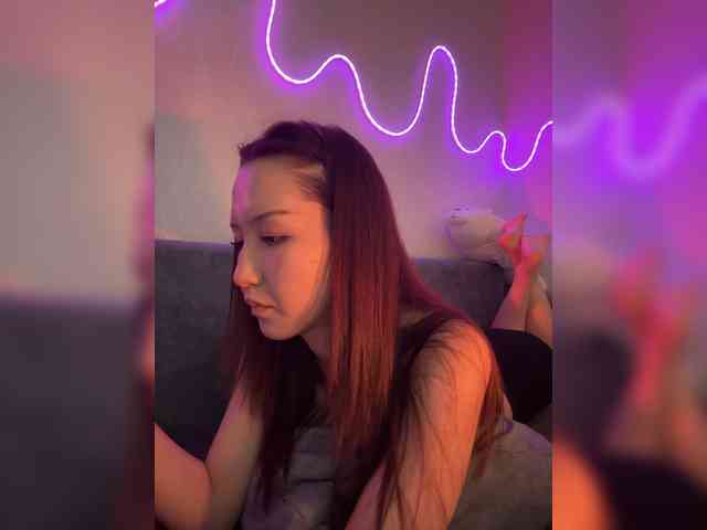 ShyAlya webcam