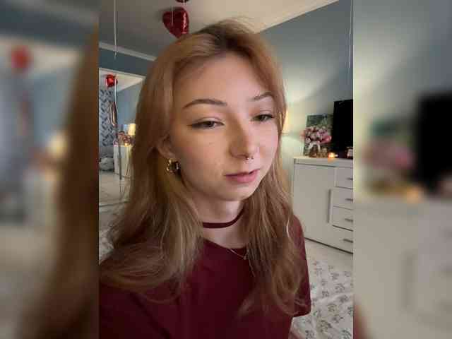 ShyAlya webcam