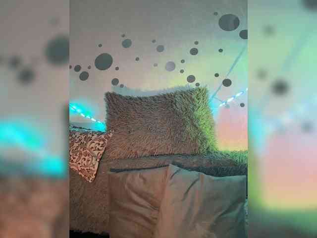 ShyAlya webcam