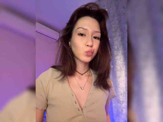 ShyAlya webcam