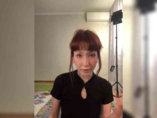 ShyAlya webcam