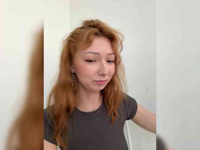 ShyAlya webcam