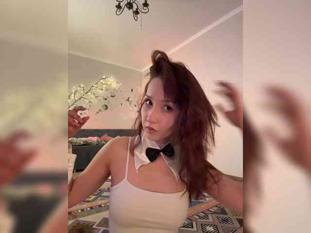 ShyAlya webcam