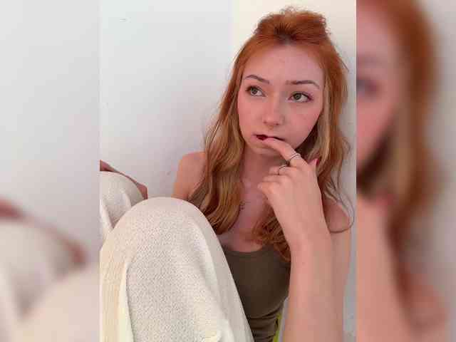 ShyAlya webcam
