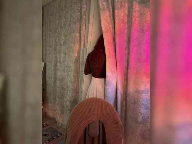 ShyAlya webcam