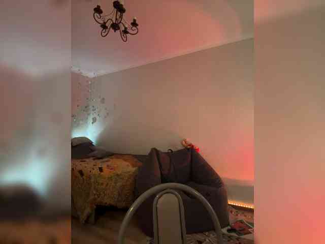 ShyAlya webcam