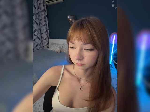 ShyAlya webcam