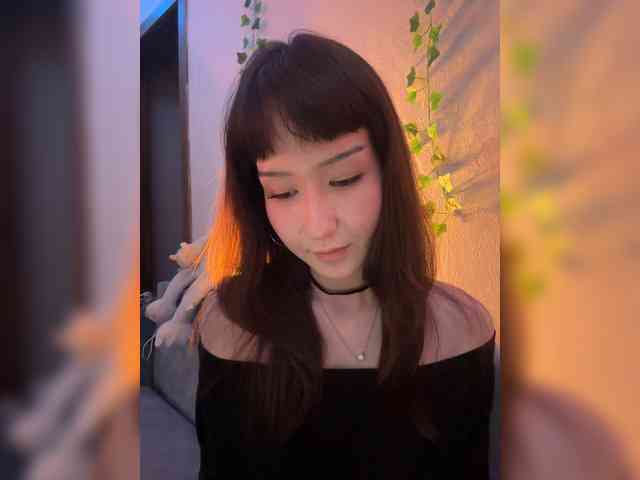 ShyAlya webcam