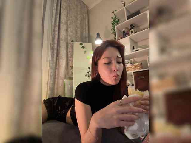 ShyAlya webcam