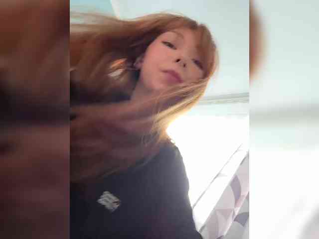 ShyAlya webcam