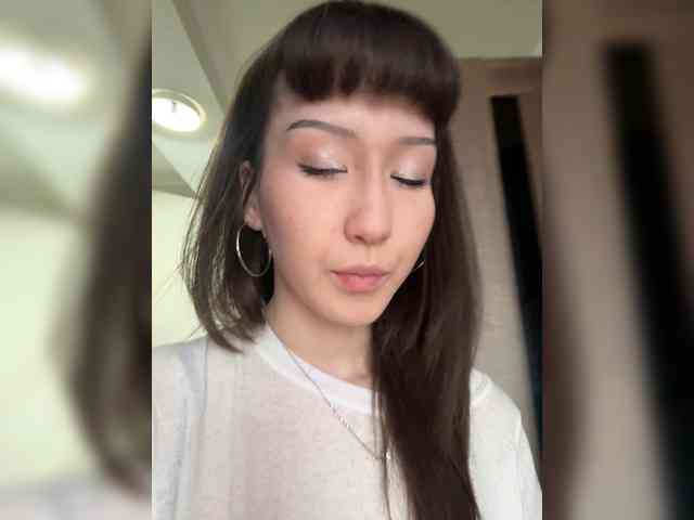 ShyAlya webcam