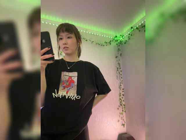 ShyAlya webcam
