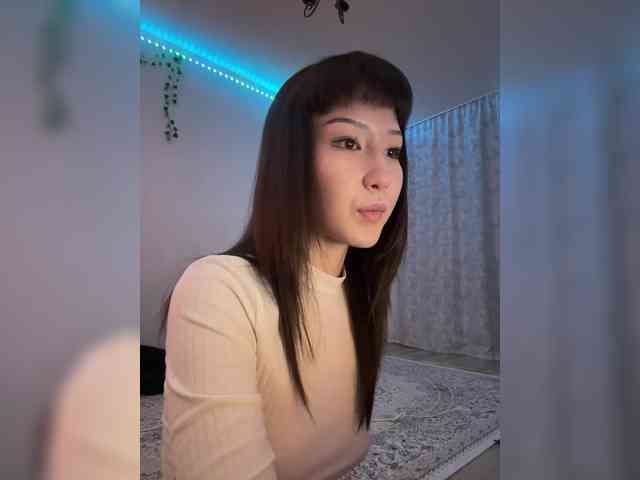 ShyAlya webcam