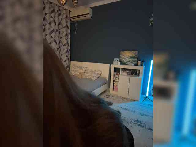 ShyAlya webcam